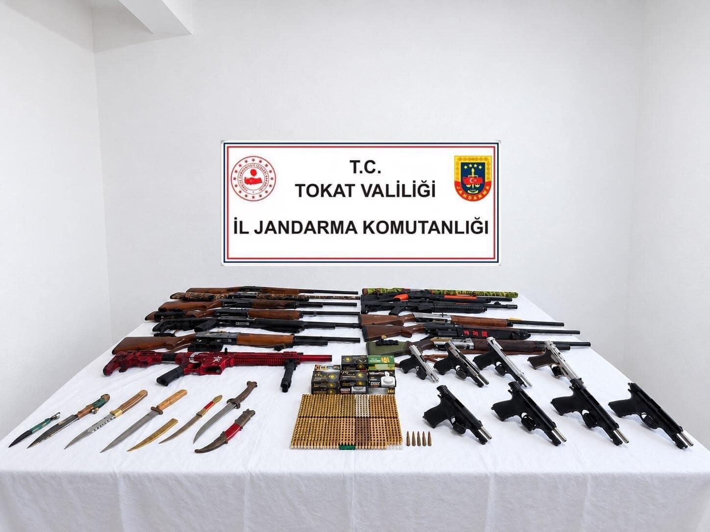 Tokat’ta silah kaçakçılığı operasyonunda 29 kişi gözaltına alındı