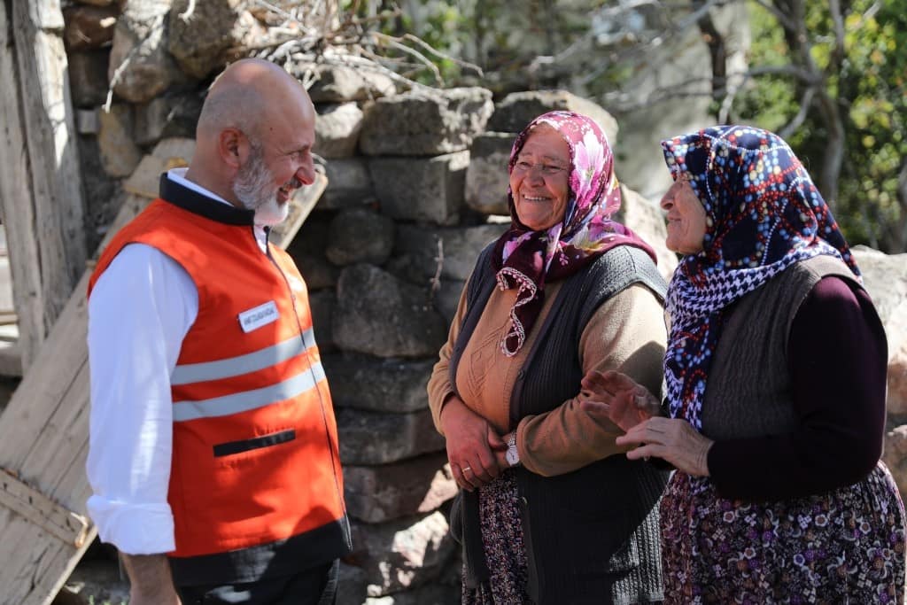 Başkan Çolakbayrakdar: "Kocasinan’ın her köşesinde hizmet, her adımında vefa var"