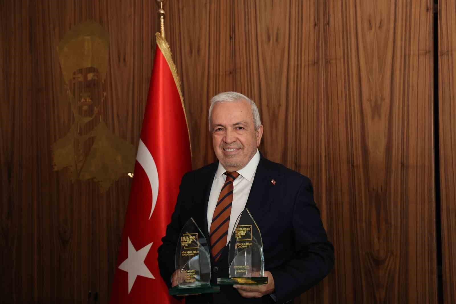Nilüfer Belediyesi’nin çevre ve dayanışma projelerine çifte ödül