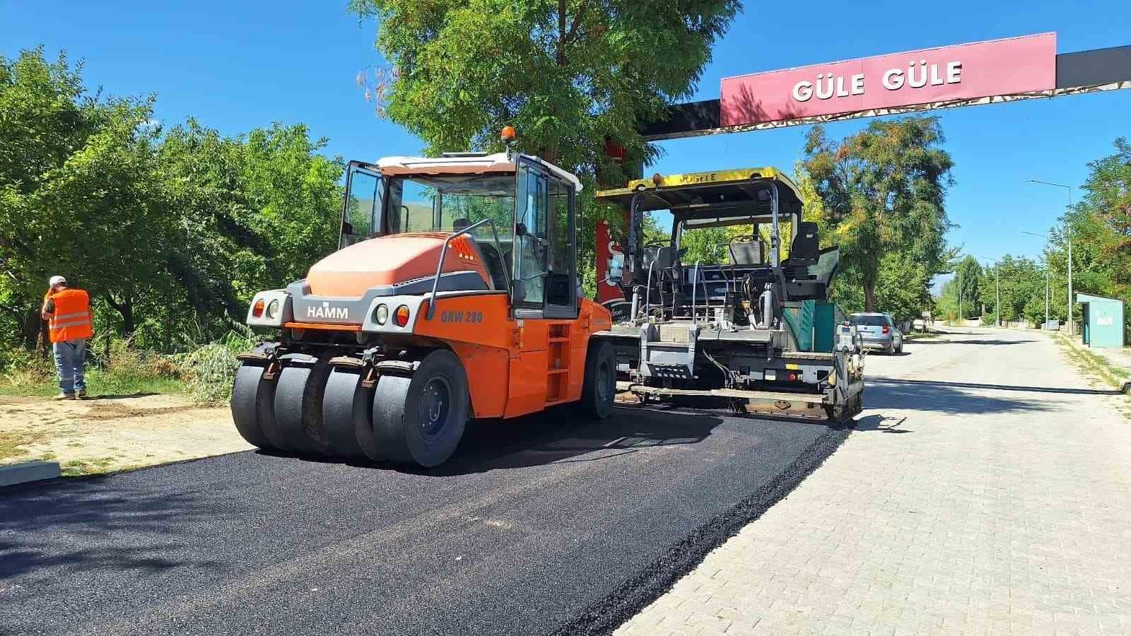 Erzincan’da 142 kilometrelik yol çalışması tamamlandı