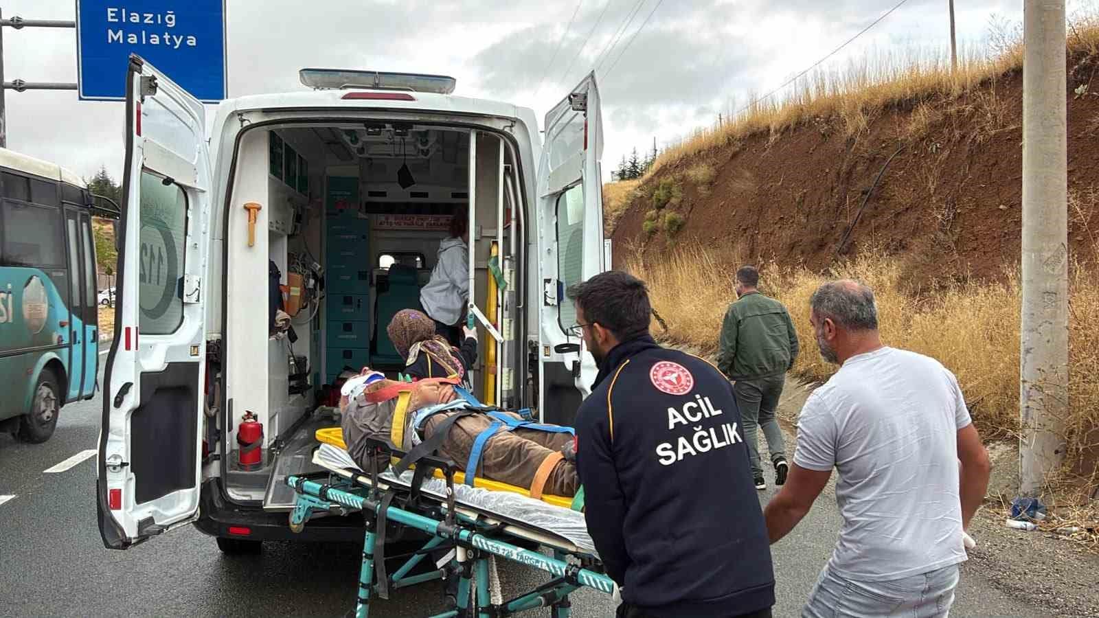 Elazığ’da kamyonun çarptığı adam yaralandı