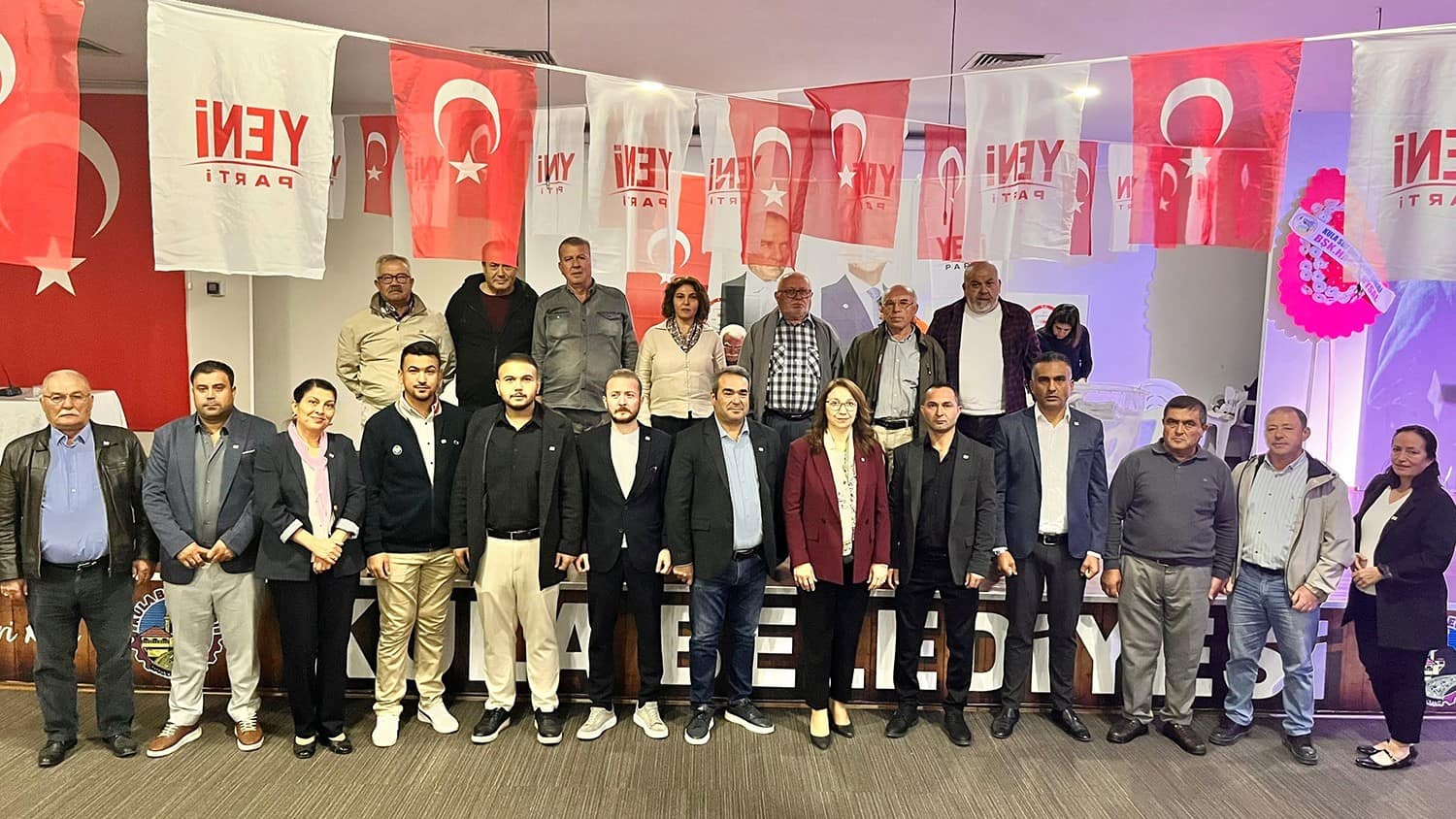 YENİ Parti Kula’da Esen Çınar yeniden başkan