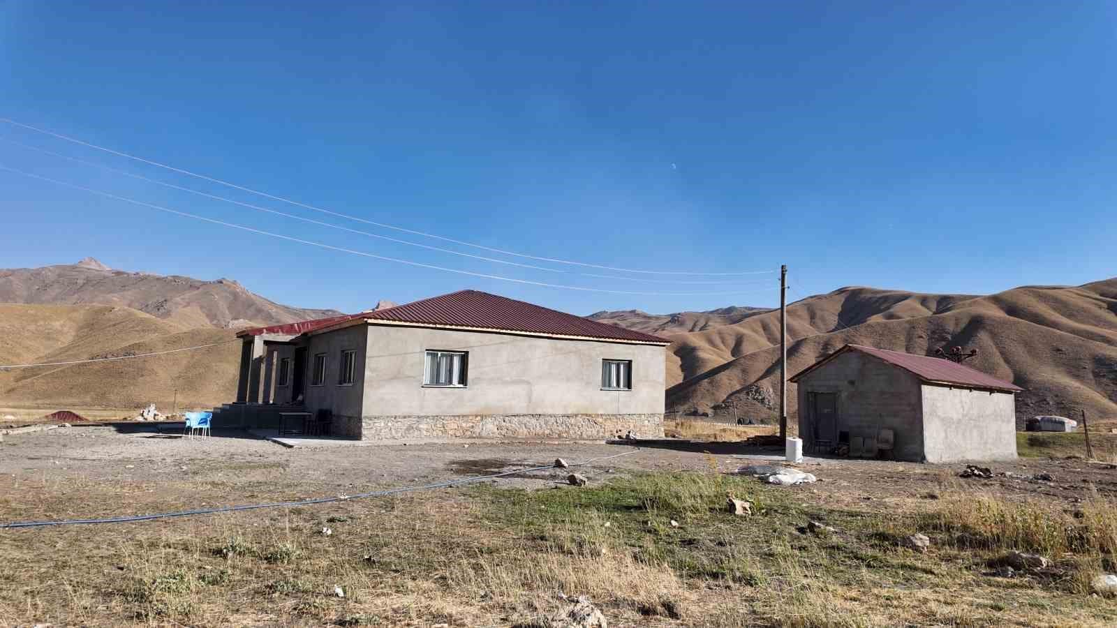 Devlet yaptı, vatandaşlar 30 yıl sonra köylerine döndü