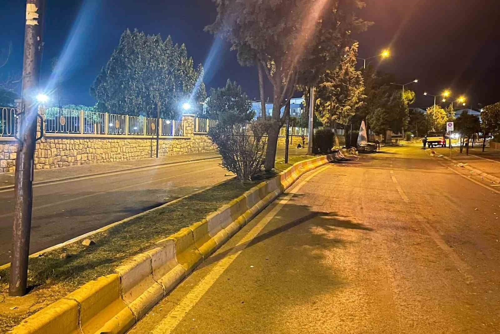 Efeler Belediyesi semt pazarlarında temizlik çalışması yaptı