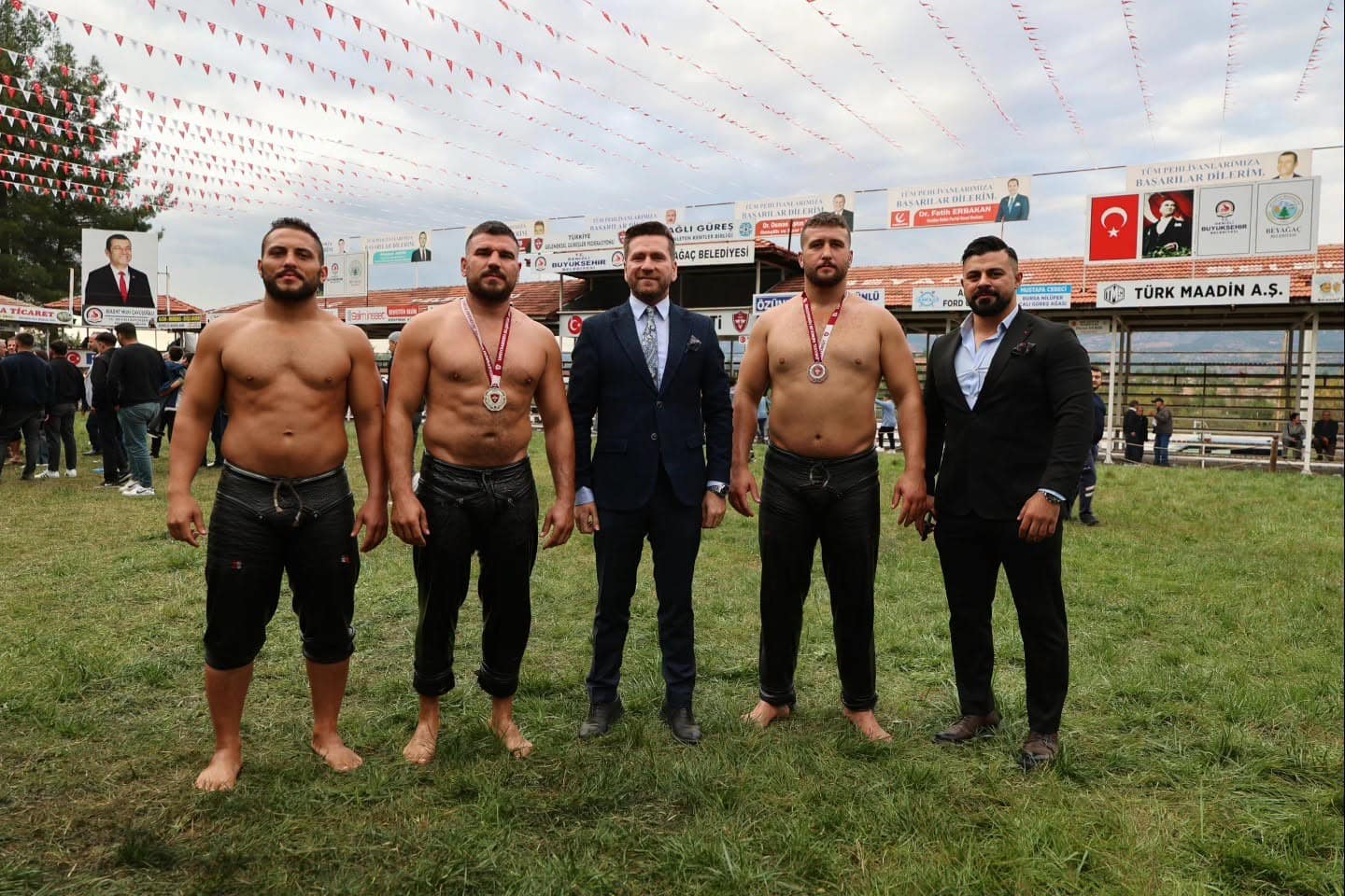 Beyağaç er meydanının paşpehlivanı İsmail Balaban oldu