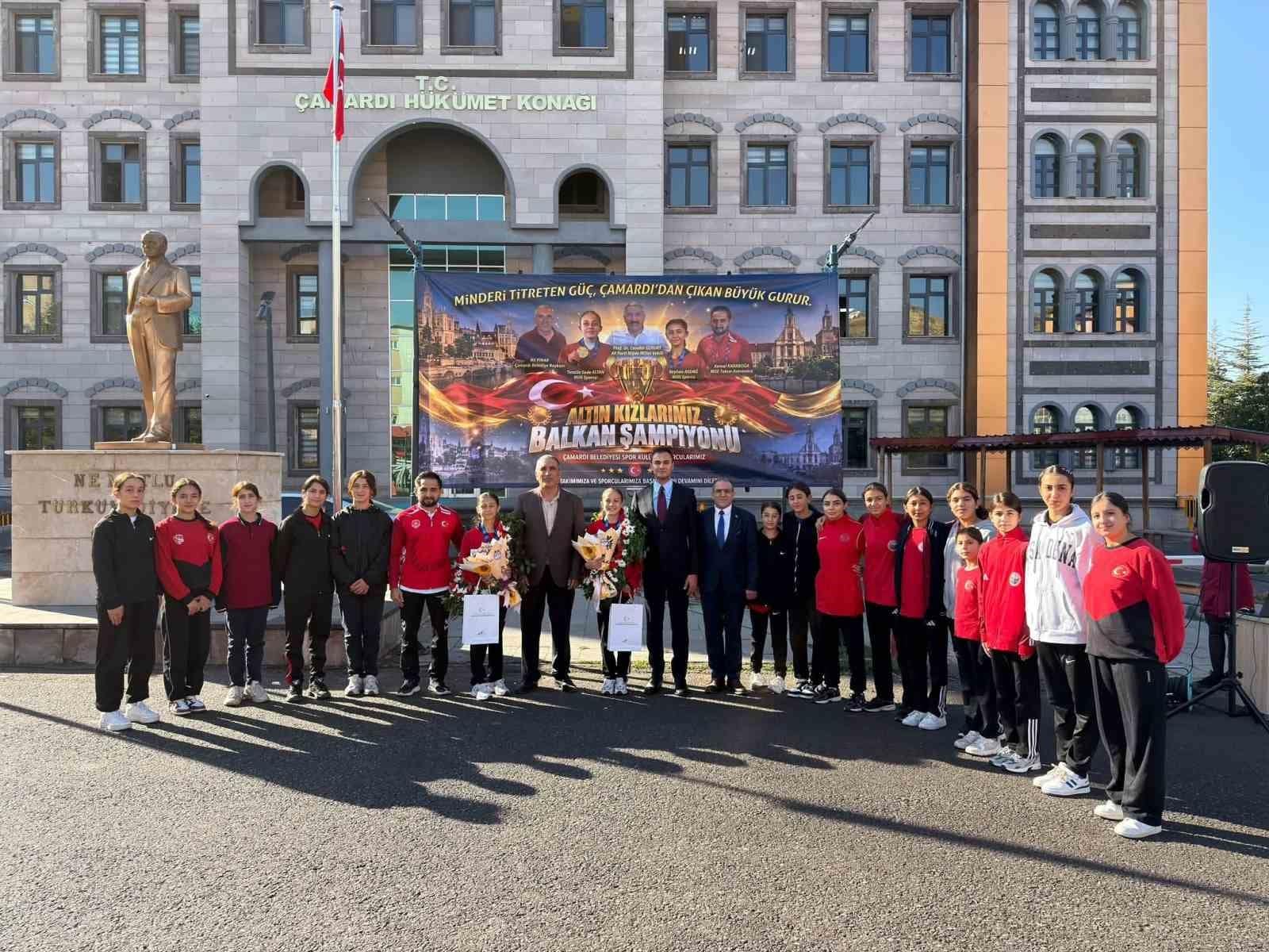 Balkan şampiyonlarına Çamardı’da coşkulu karşılama