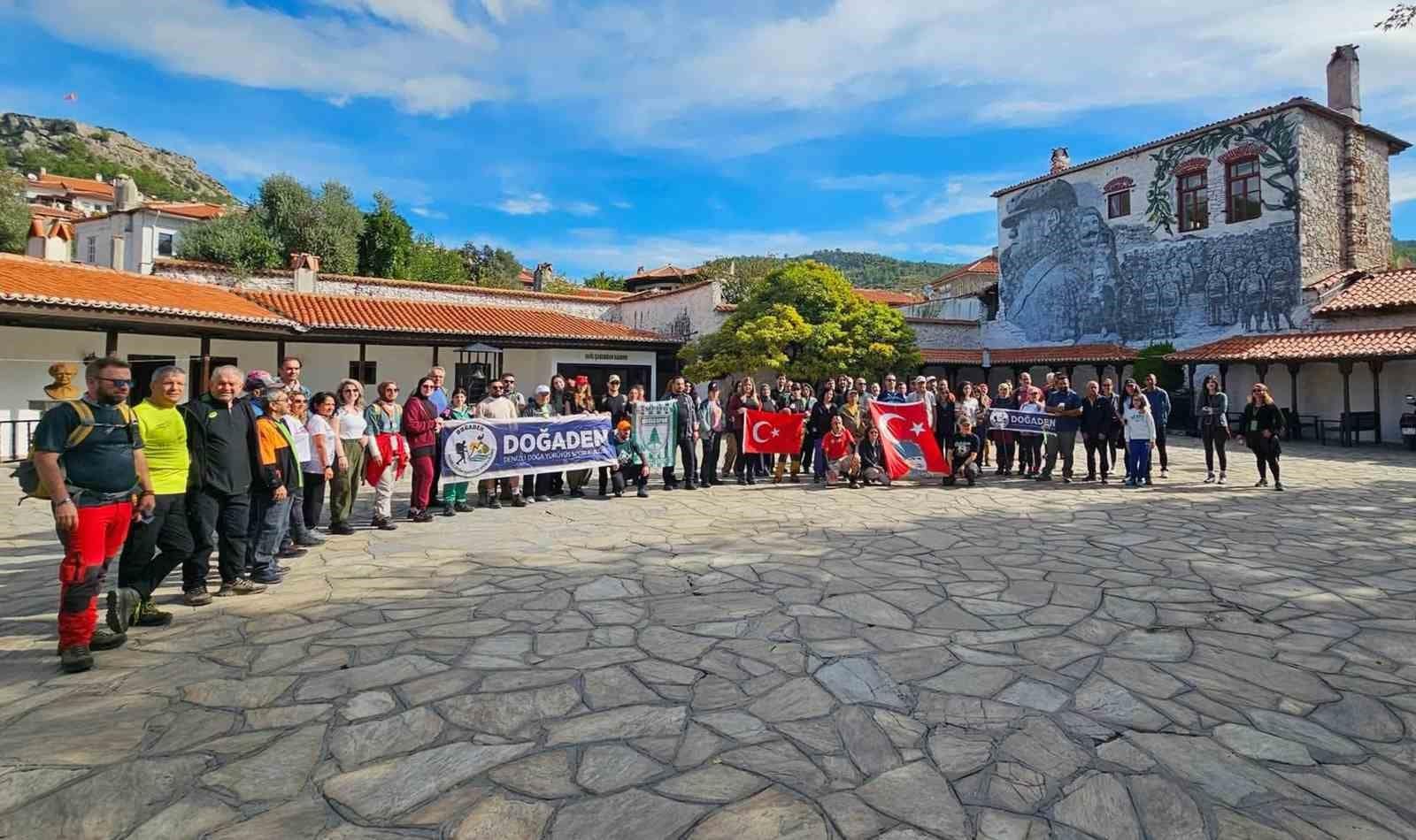 Muğlalı dağcılar Muğla’nın tarihi ve doğal güzelliklerini tanıtıyor