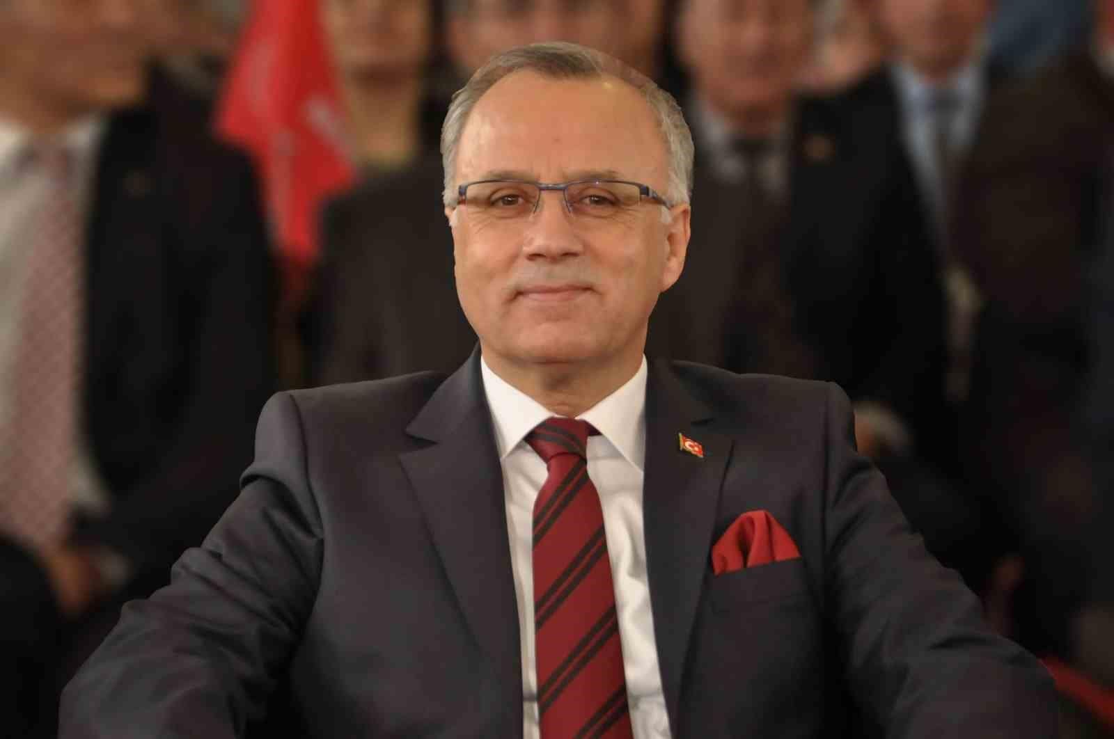 MHP Salihli’de yeni dönem! Zeki Kayda ilçe başkanı oldu