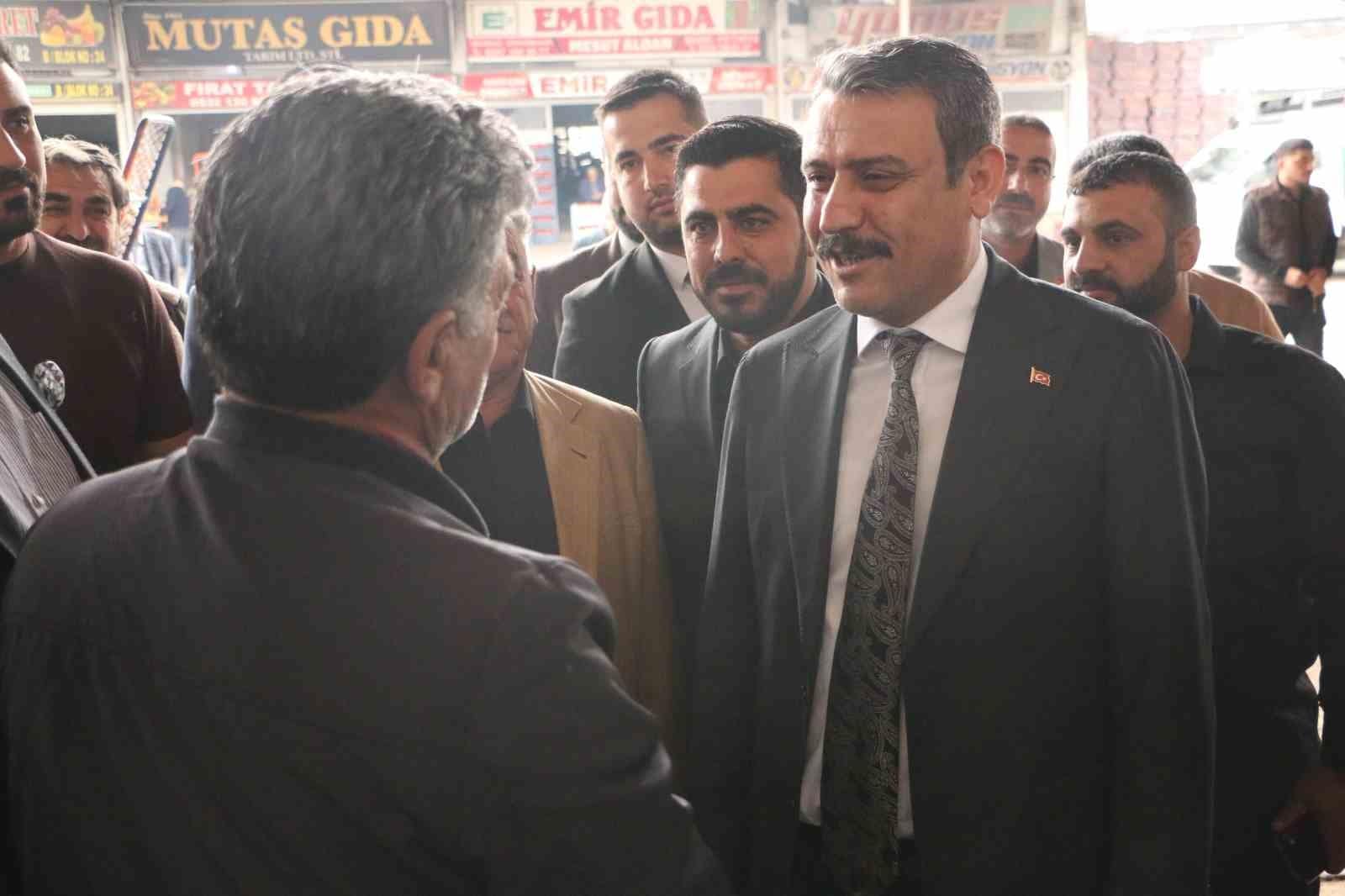 ‘Terörsüz Türkiye’ süreci hal esnafının yüzünü güldürdü