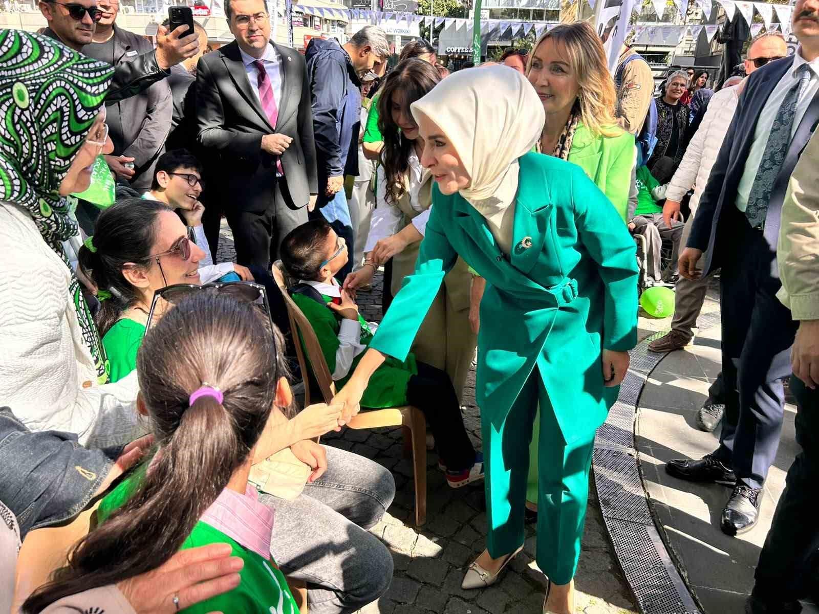 Bakan Gökştaş: "Yaklaşık 490 bin engelli vatandaşımıza destek oluyoruz"