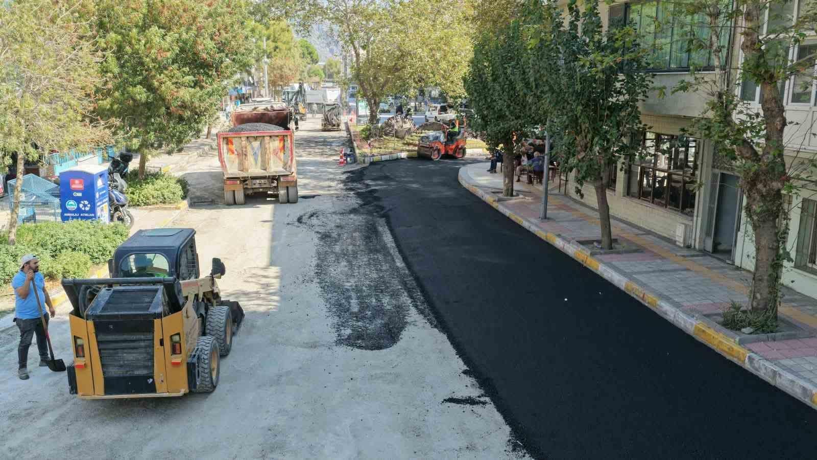 Aydın Büyükşehir’in Söke’de çalışmaları sürüyor