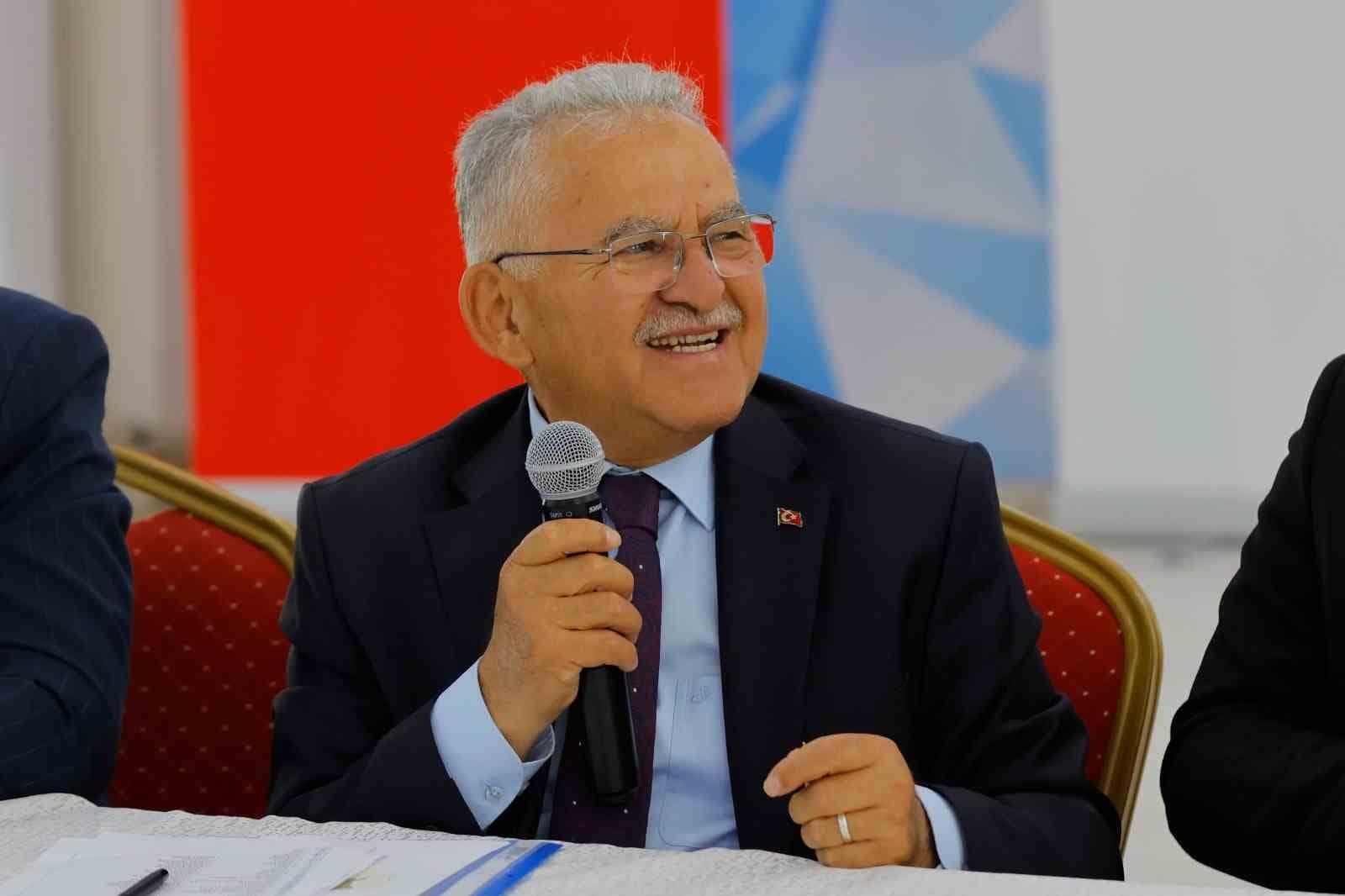 Başkan Büyükkılıç’tan Develi çıkarması: Muhtarlarla buluştu, yatırımları inceledi
