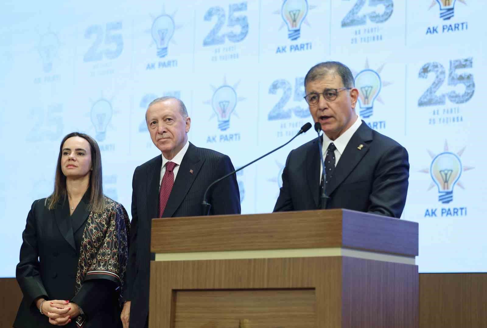 CHP’den istifa eden Cemil Tugay, AK Parti’ye katıldı