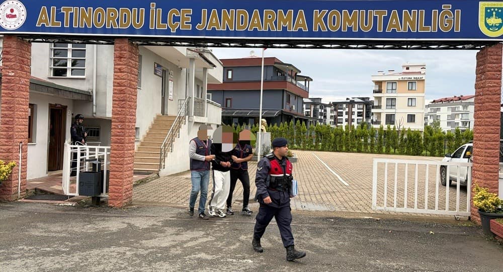 Ordu’da evden altın ve nakit para çalan hırsızlık şüphelisi 2 kişi tutuklandı