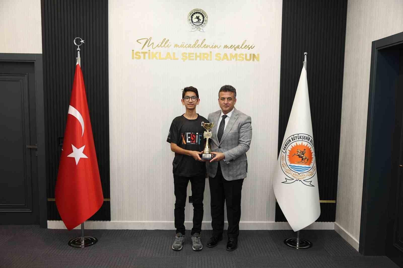 Başkan Doğan’dan Türkiye Dron Şampiyonu Yiğit’e tebrik