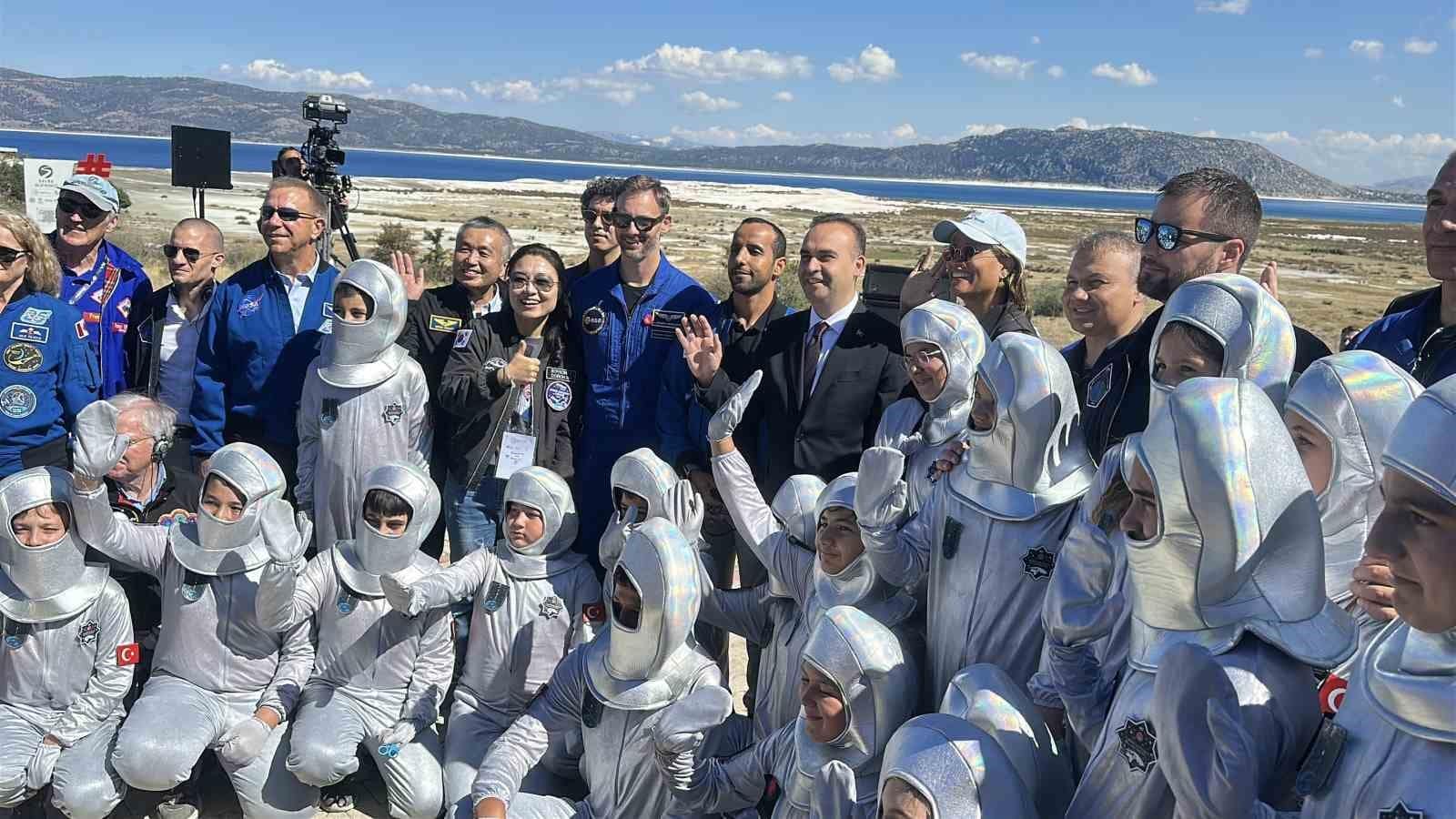 Bakan Kacır: "Uzay aracımızı 2027’nin ilk aylarında uzaya uğurlamayı öngörüyoruz"