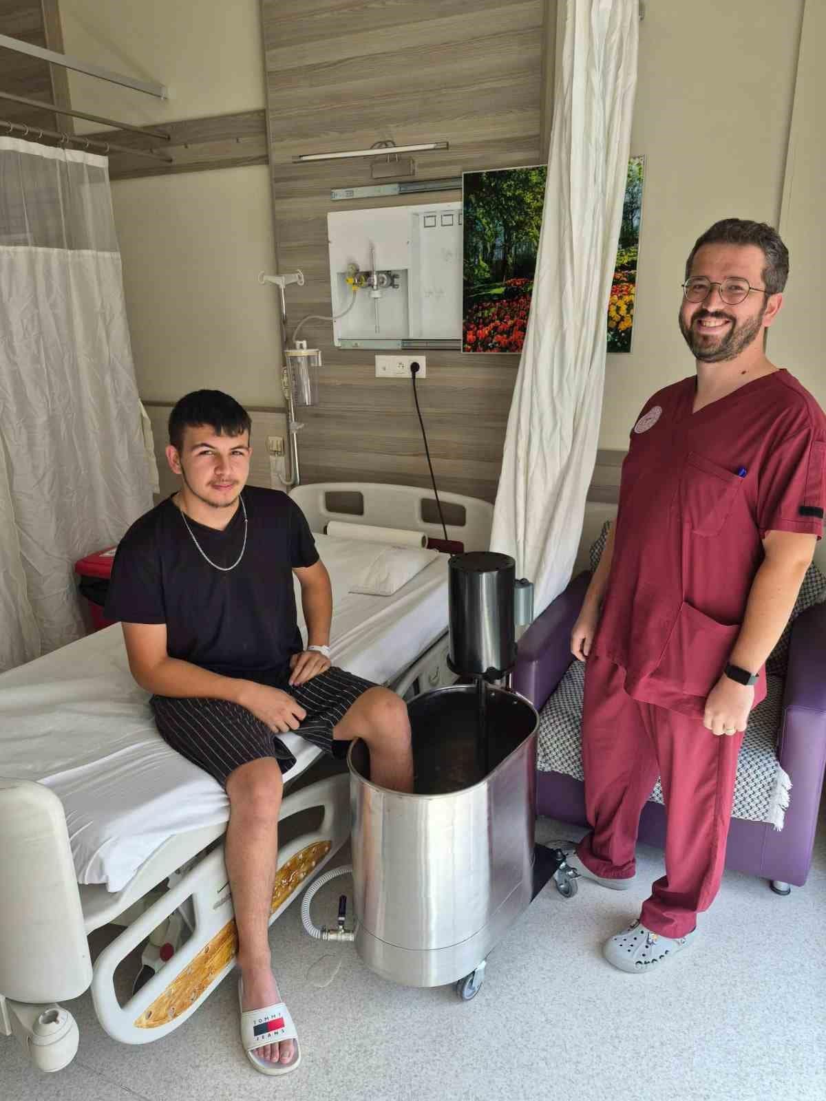 Çivril Devlet Hastanesi’ne üç yeni fizik tedavi cihazı