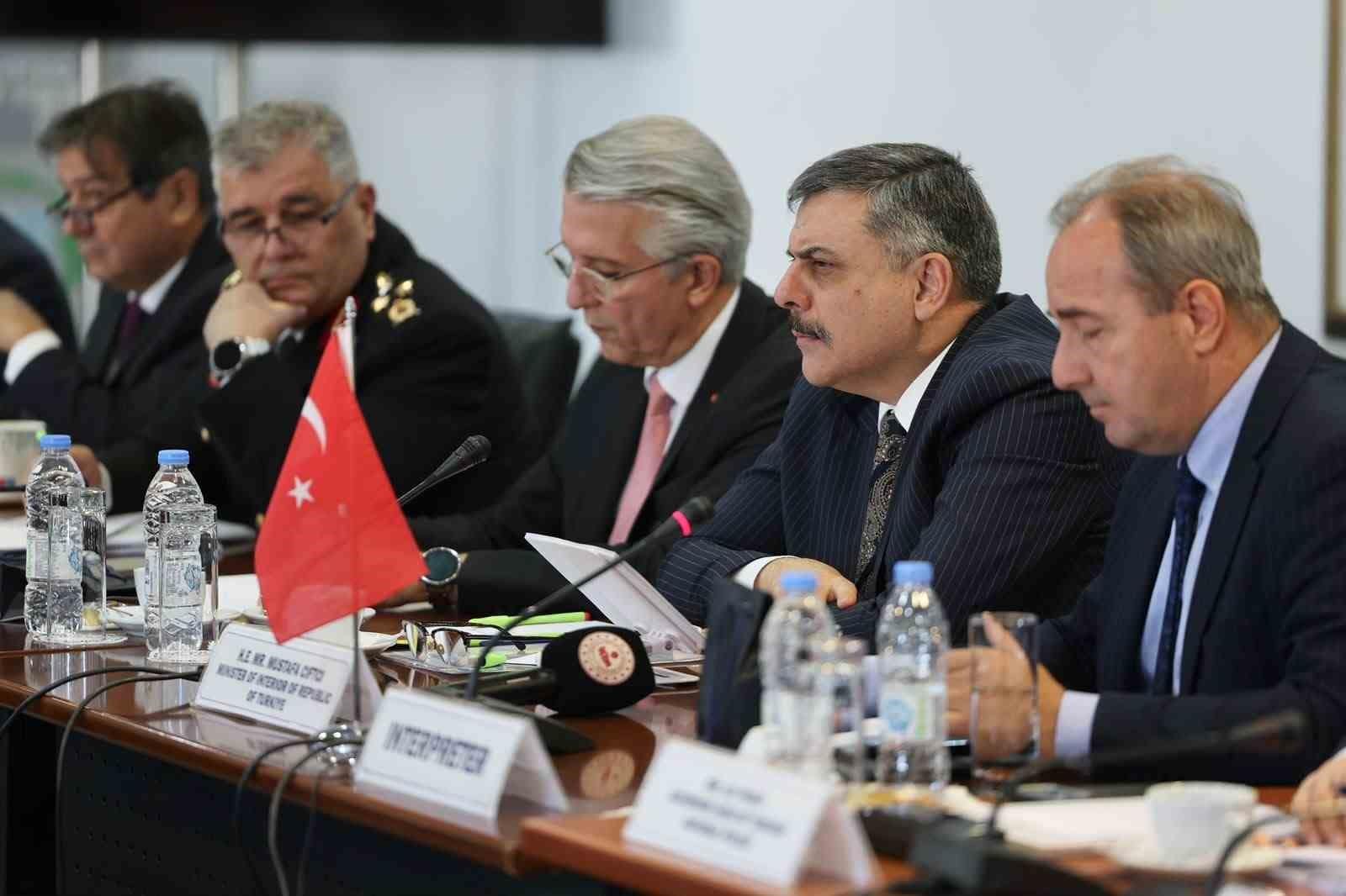 İçişleri Bakanı Çiftçi: "Yunanistan’dan 60 kişinin iadesini hızlandırmasını istedik"