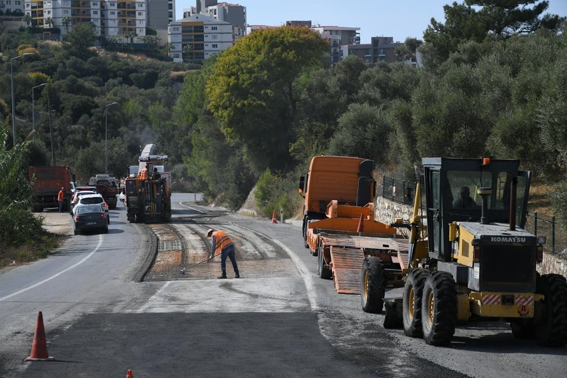 Kuşadası Aydın yolunda deforme olan bölümler yenilendi