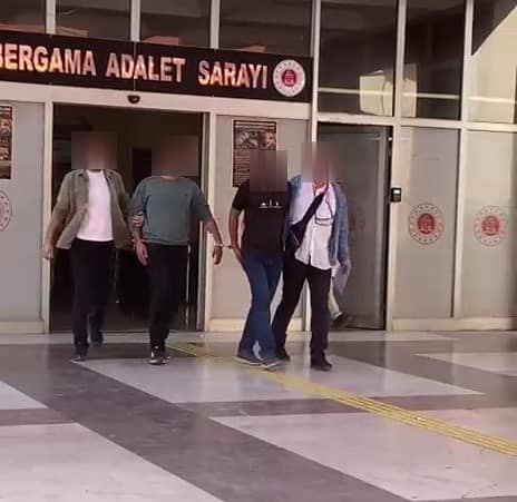 Polis ekiplerinin durdurduğu araçtan uyuşturucu çıktı