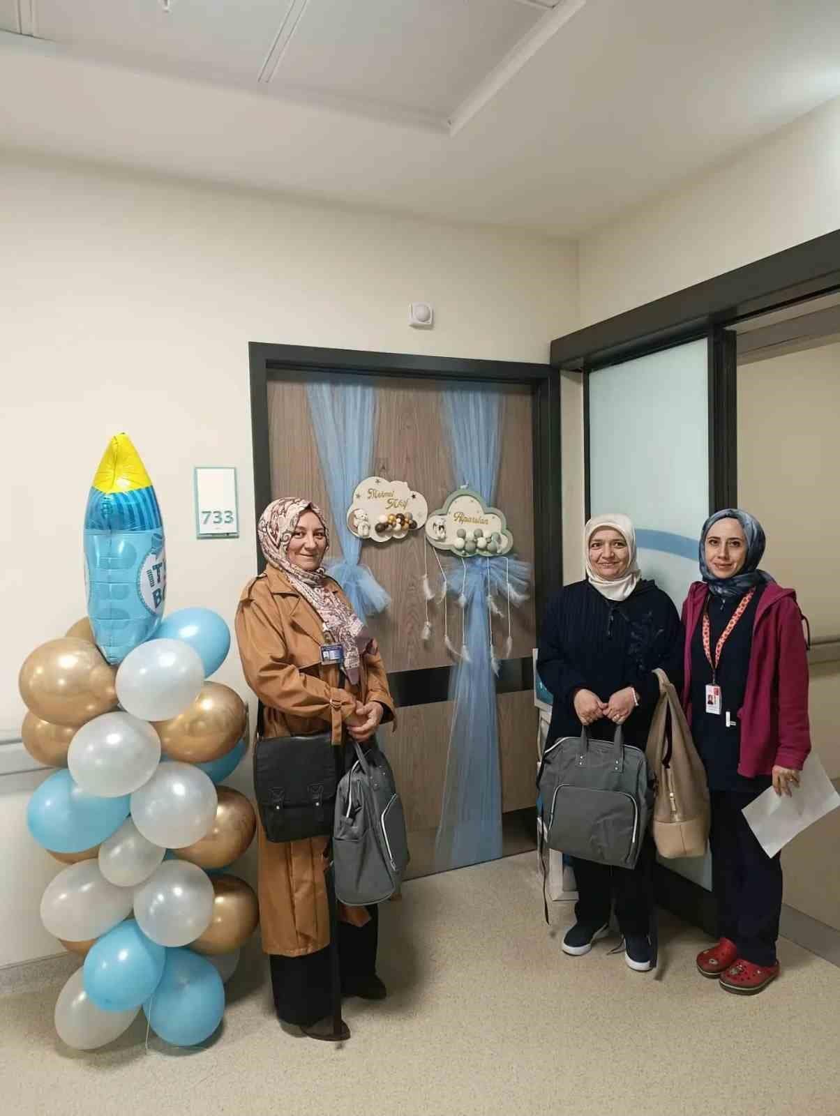 Yenidoğan bebekler ve aileleri yalnız bırakılmıyor