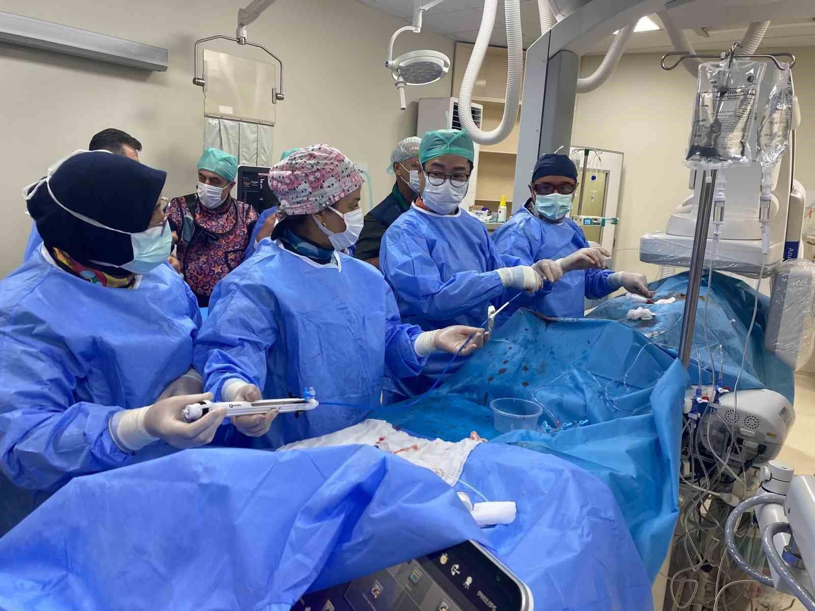 Çocuk kalp tedavisinde Türkiye’de bir İlk GAÜN Çocuk Hastanesinde gerçekleştirildi