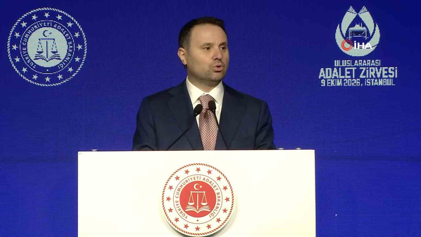 Bakan Gürlek: "Türkiye olarak dünyanın inşaasındaki tehlikeleri görerek bölgesel istikrara büyük önem veriyoruz"