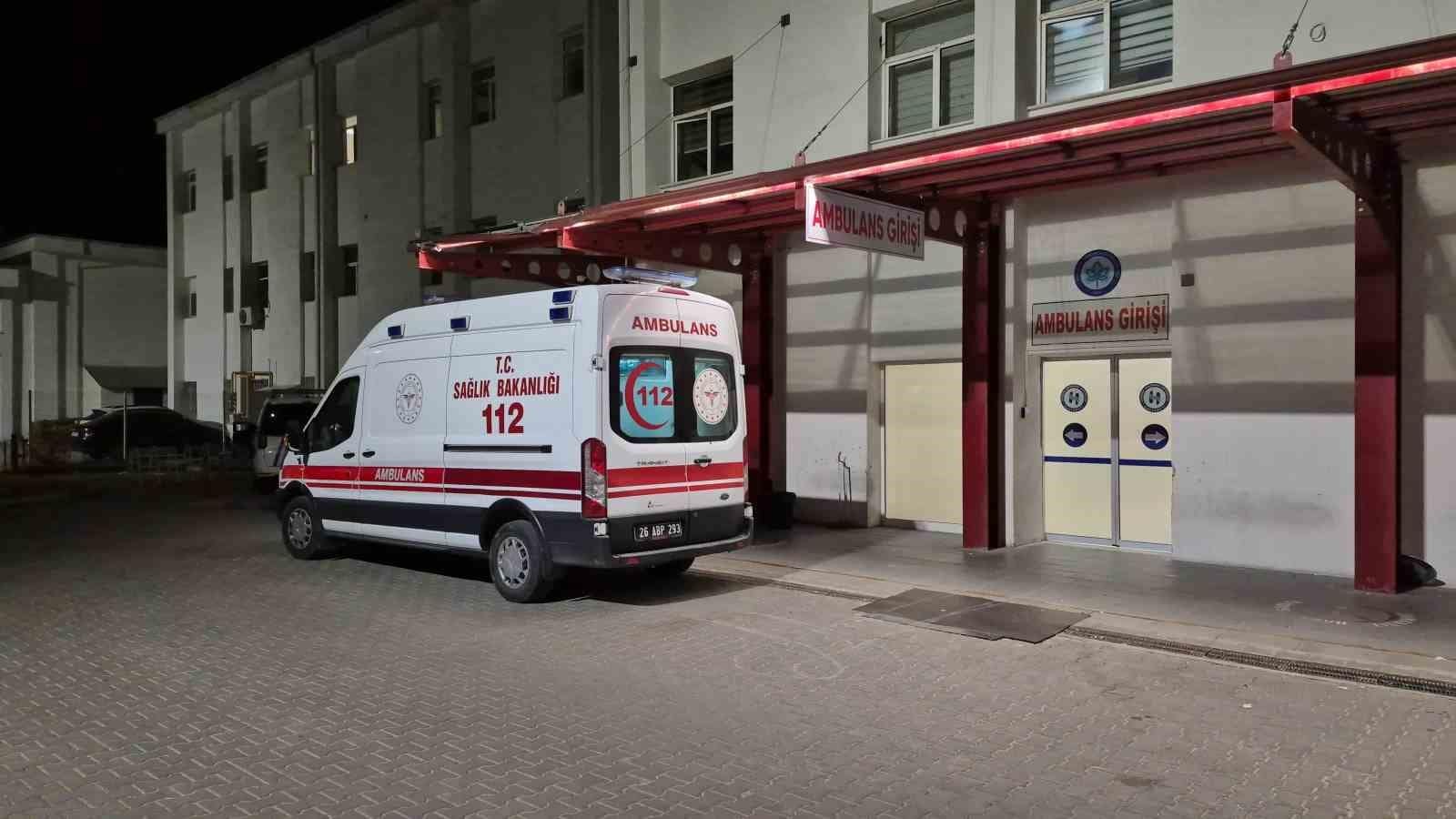 Eskişehir’de otomobille çarpışan motosikletin yolcusu ağır yaralandı