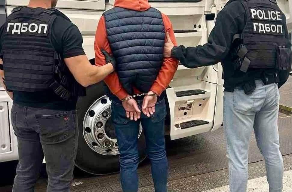 Türkiye’ye sokulmak istenen 12, 63 kilogram kokain ele geçirildi