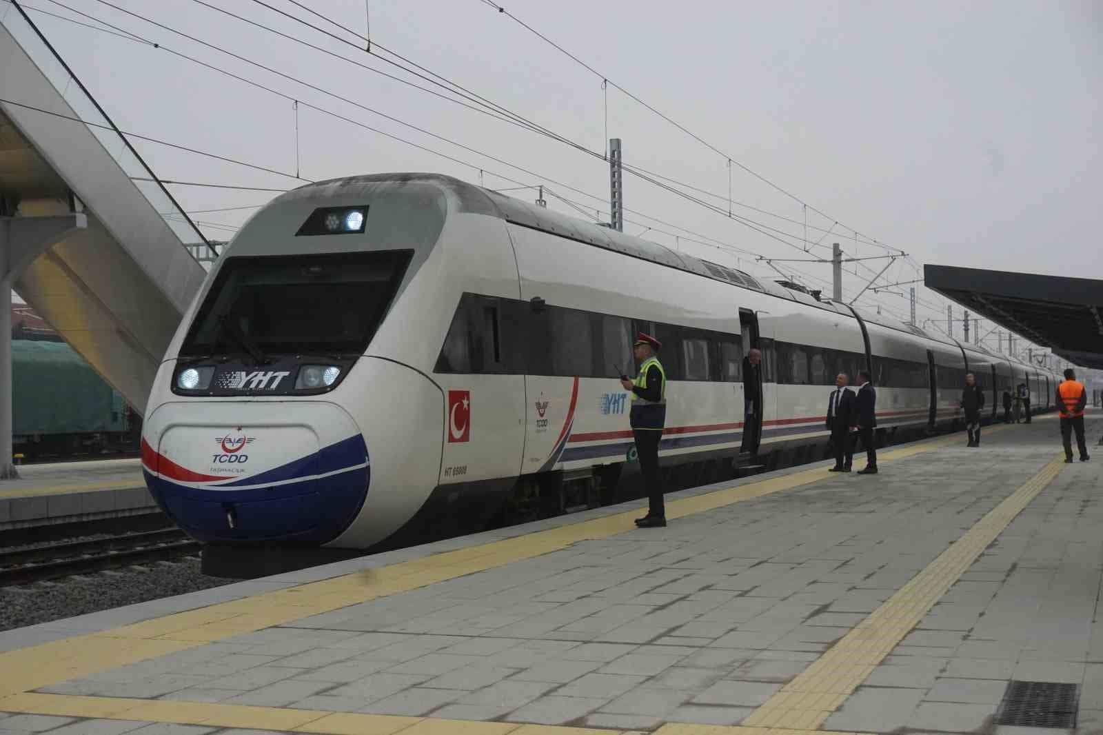 Edirne’den hızlı trenle yeni dönem başladı