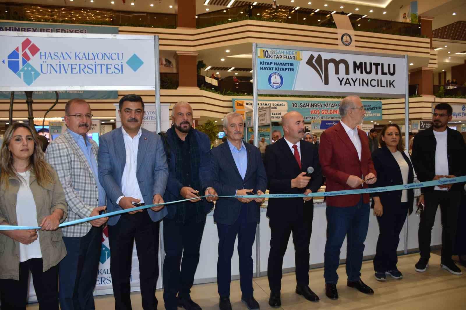 Şahinbey Belediyesi’nin 10’uncu kitap fuarı kapılarını açtı