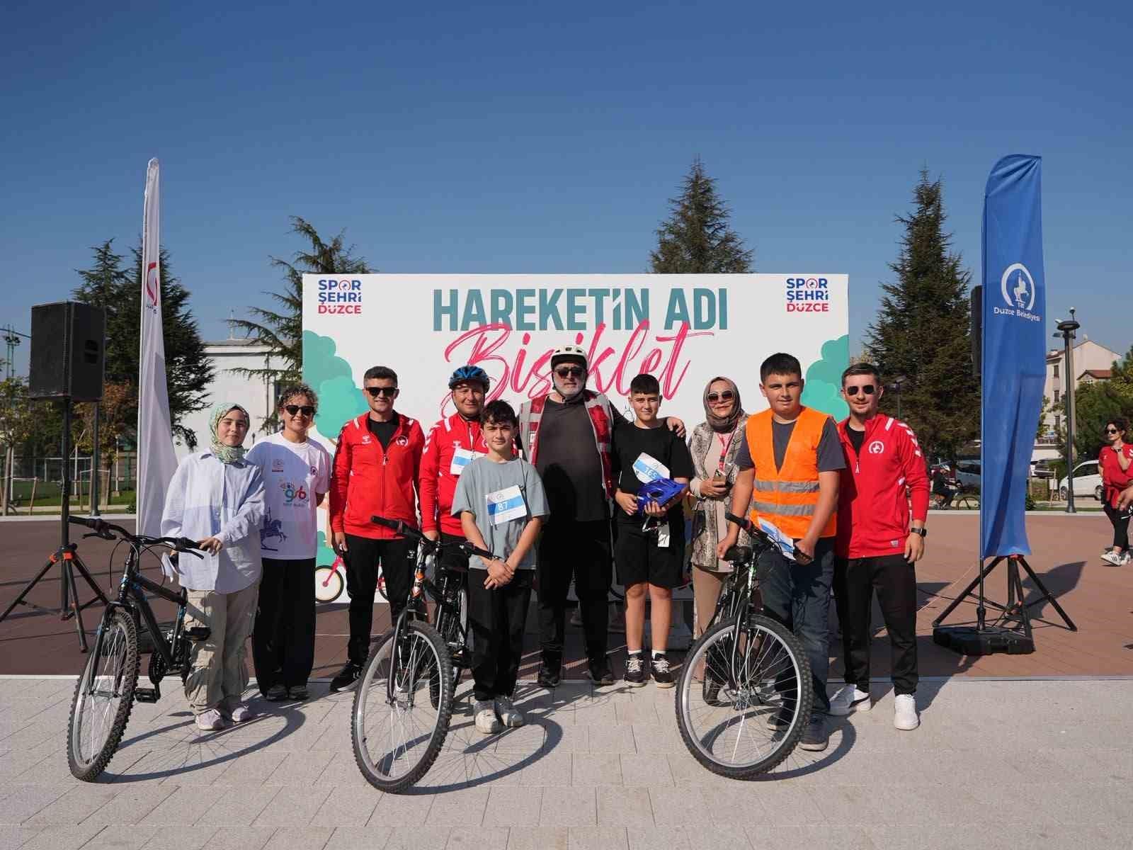 Düzce’de 7’den 70’e herkes pedal çevirdi