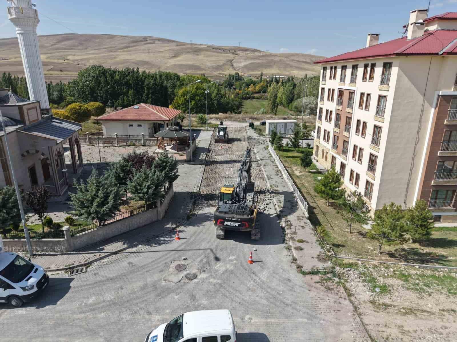 Bünyan’da TOKİ Yolu’nun yapım çalışmalarına başlandı