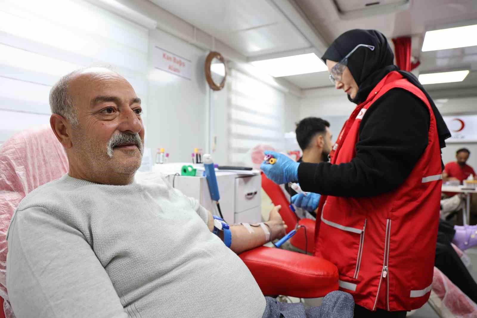 Elazığ Medilines Hastanesi ve Türk Kızılayı’ndan ortak kan bağışı etkinliği