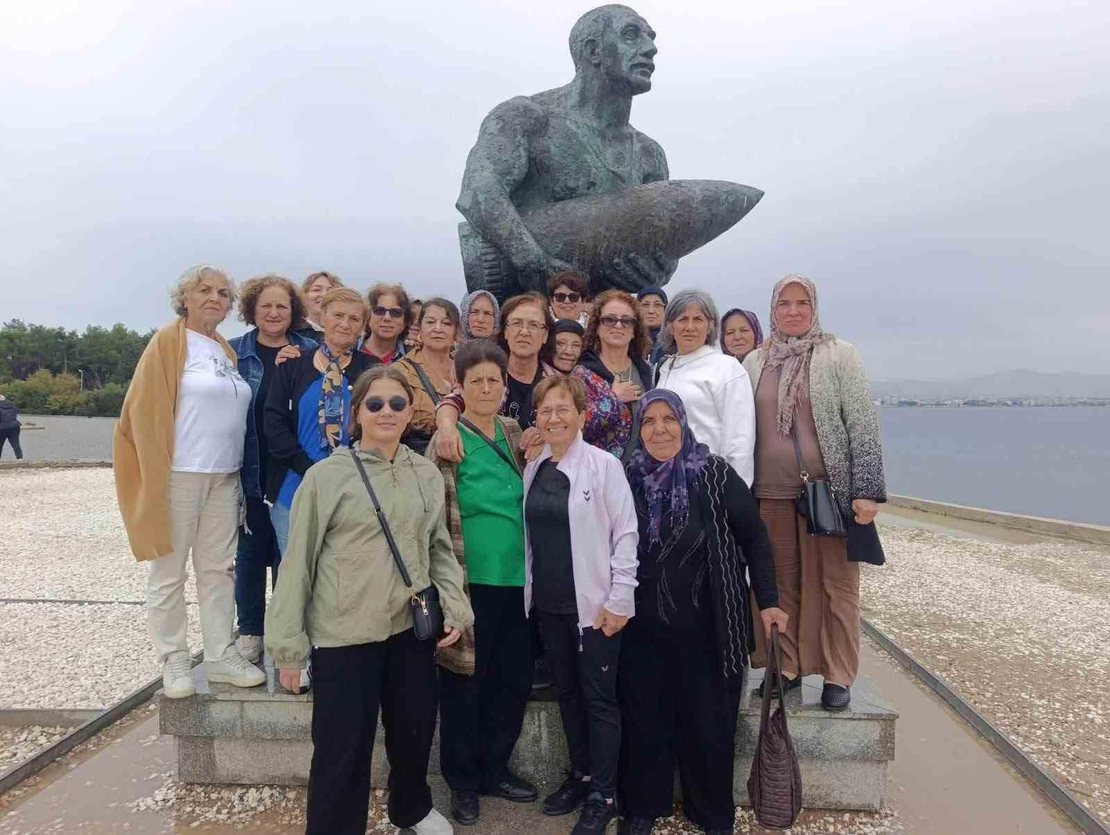 Sarıgöllü kadınlar Çanakkale’ye hayran kaldı