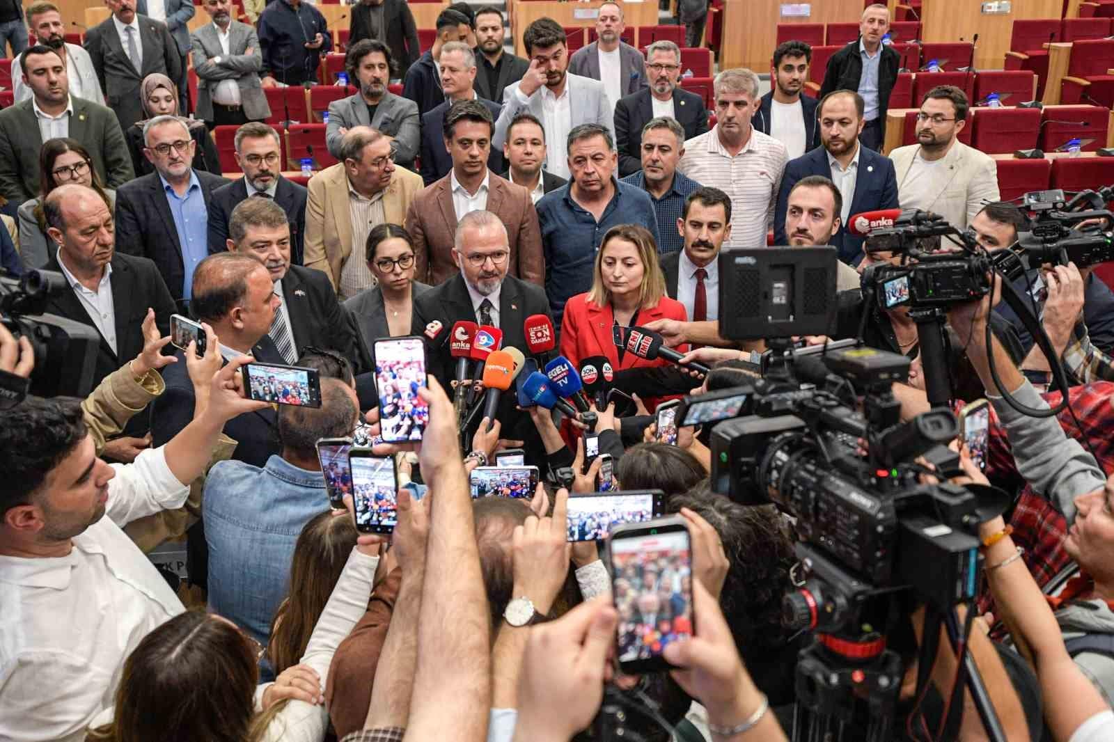 AK Partili Yıldız: "Tek gündemimiz İzmir’in sorunlarının çözümü"