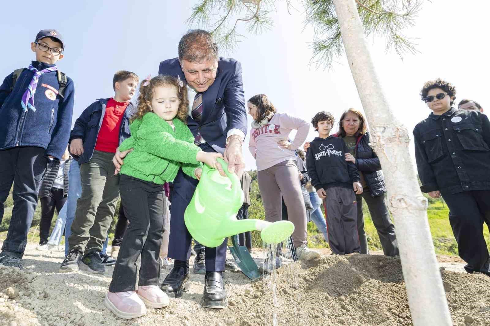 İzmir’de hafriyat toprağına doğa dostu yönetim