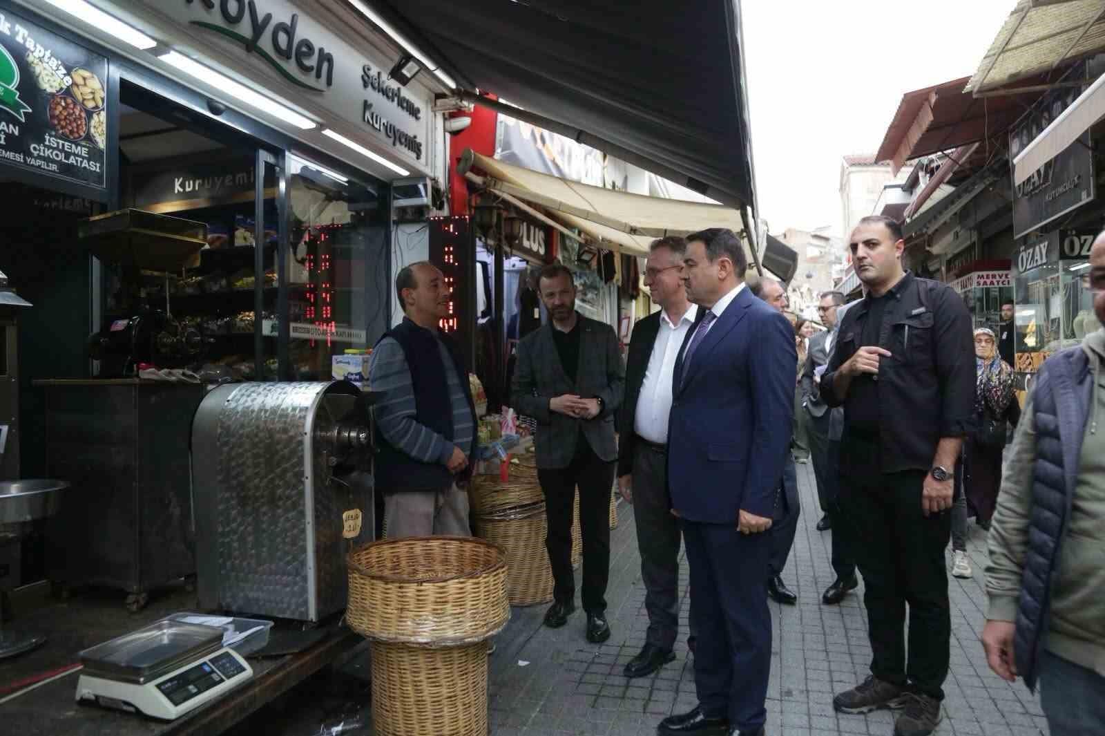 Kütahya’nın tarihi çarşısında dönüşüm başladı, 96 iş yeri yenilenecek