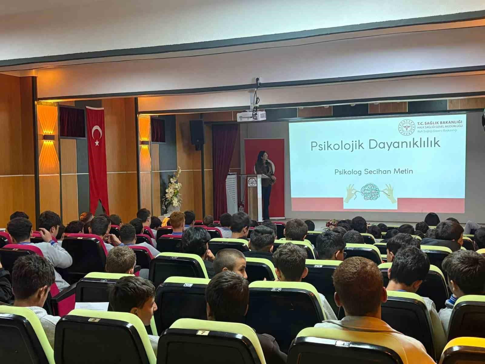 Bayburt’ta 124 öğrenciye psikolojik dayanıklılık eğitimi verildi