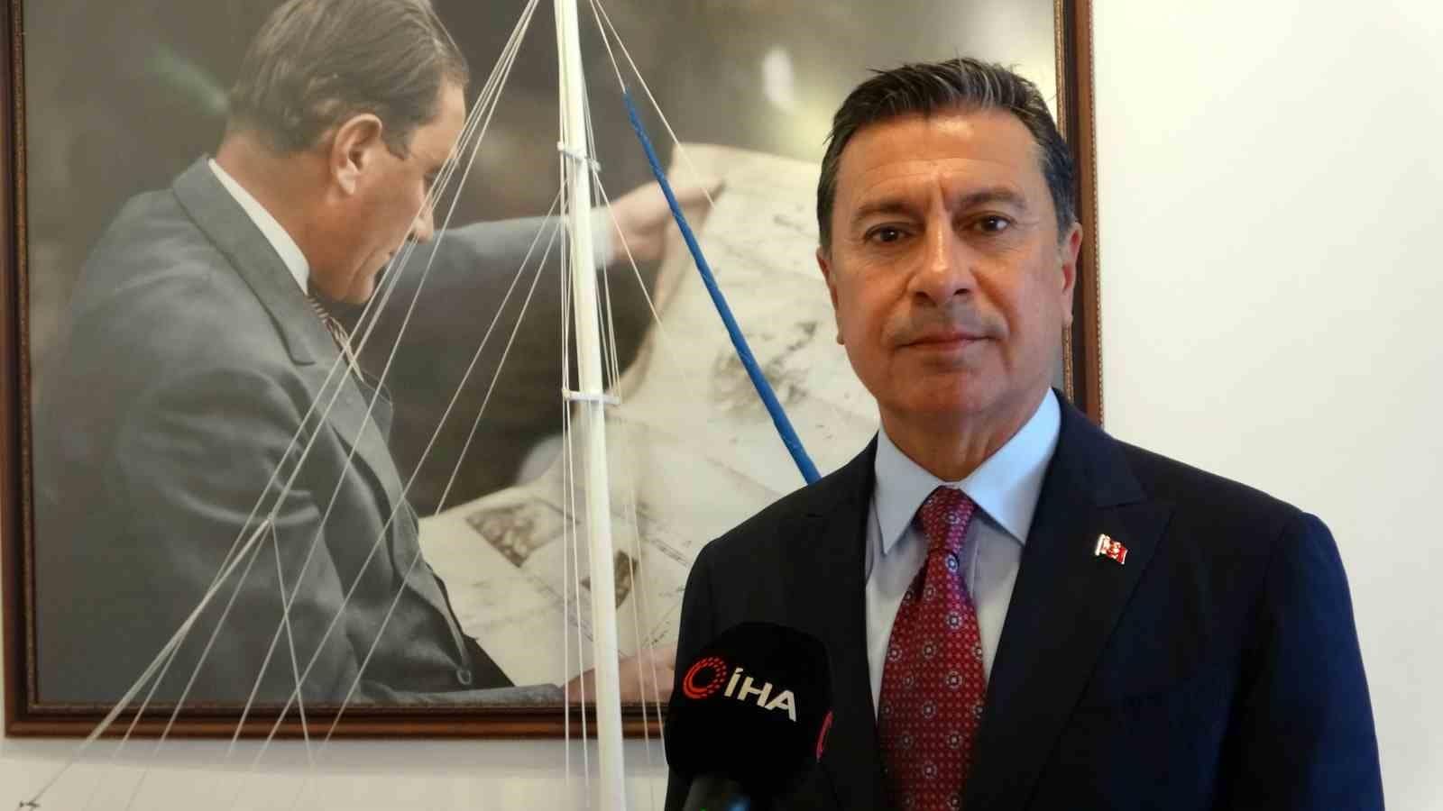 Muğla Büyükşehir Belediye Başkanı Aras parti değiştireceği iddialarını değerlendirdi