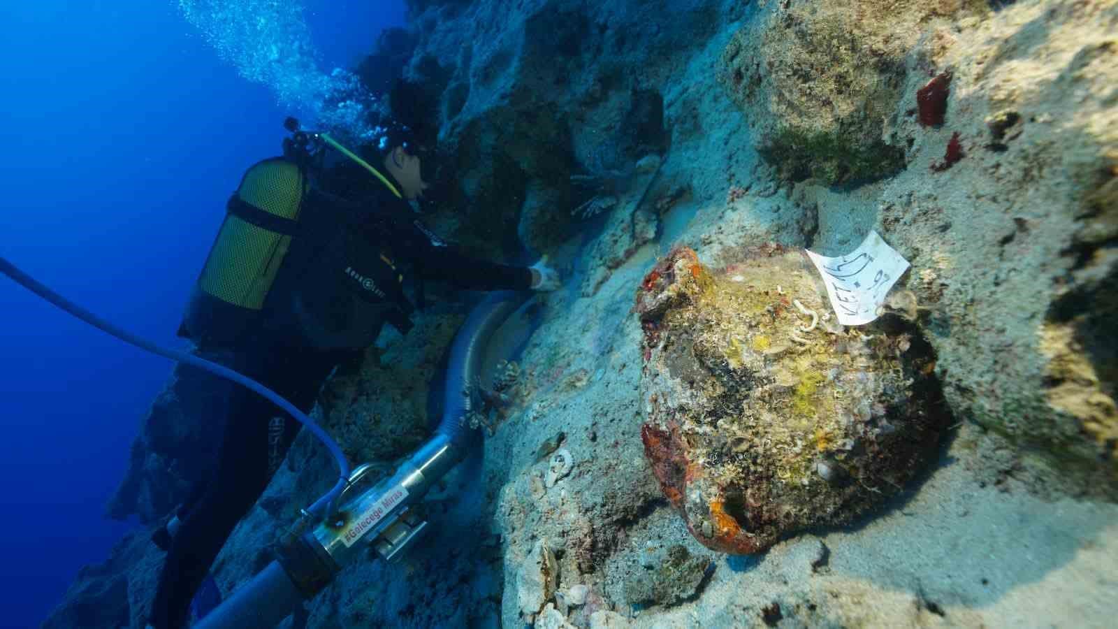 Dünyanın en eski batığı Kekova’da bulundu