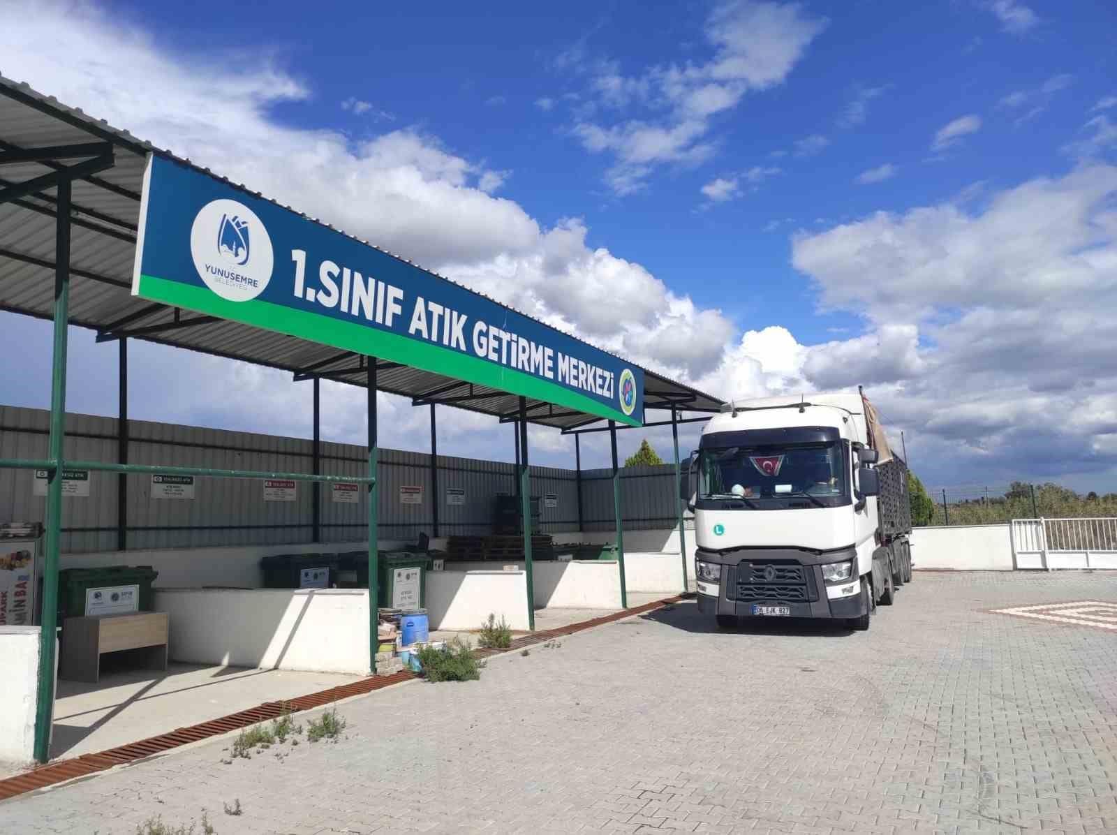 Yunusemre’de 3 yılda 5 ton atık ilaç bertaraf edildi