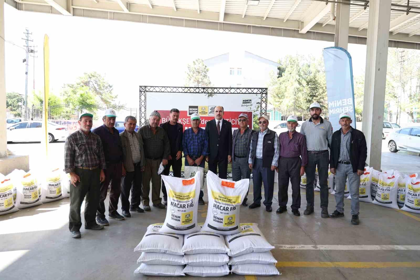 Başkan Altay: "Üreticilerimize bugüne kadar 1 milyon 214 bin kilogram hibe destekli Macar Fiği Tohumu verdik"