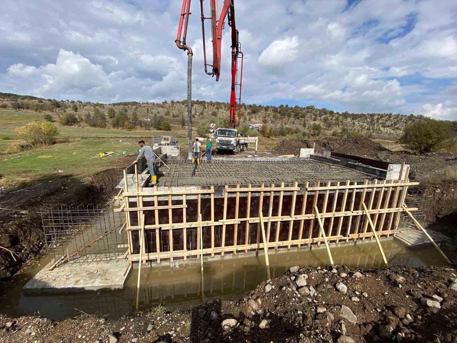 Bolu’da 6 köyde menfez köprüleri yenileniyor