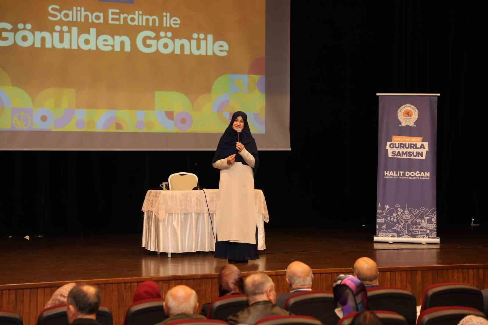 Saliha Erdim’den "Gönülden Gönüle" konferansı