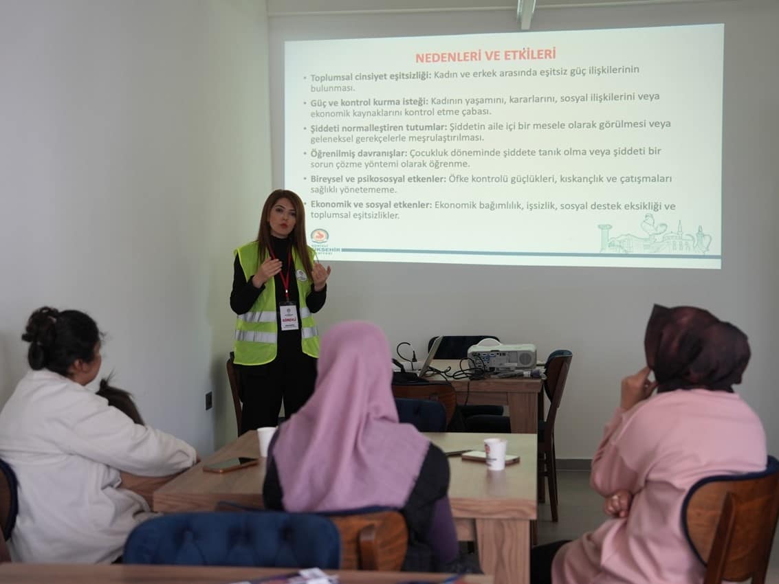 Denizli Büyükşehirden kadınlara yönelik eğitim seferberliği