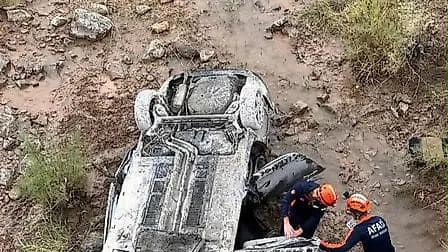 Siirt’te feci kaza: Araç ters döndü, 1’i bebek 3 kişi yaralandı