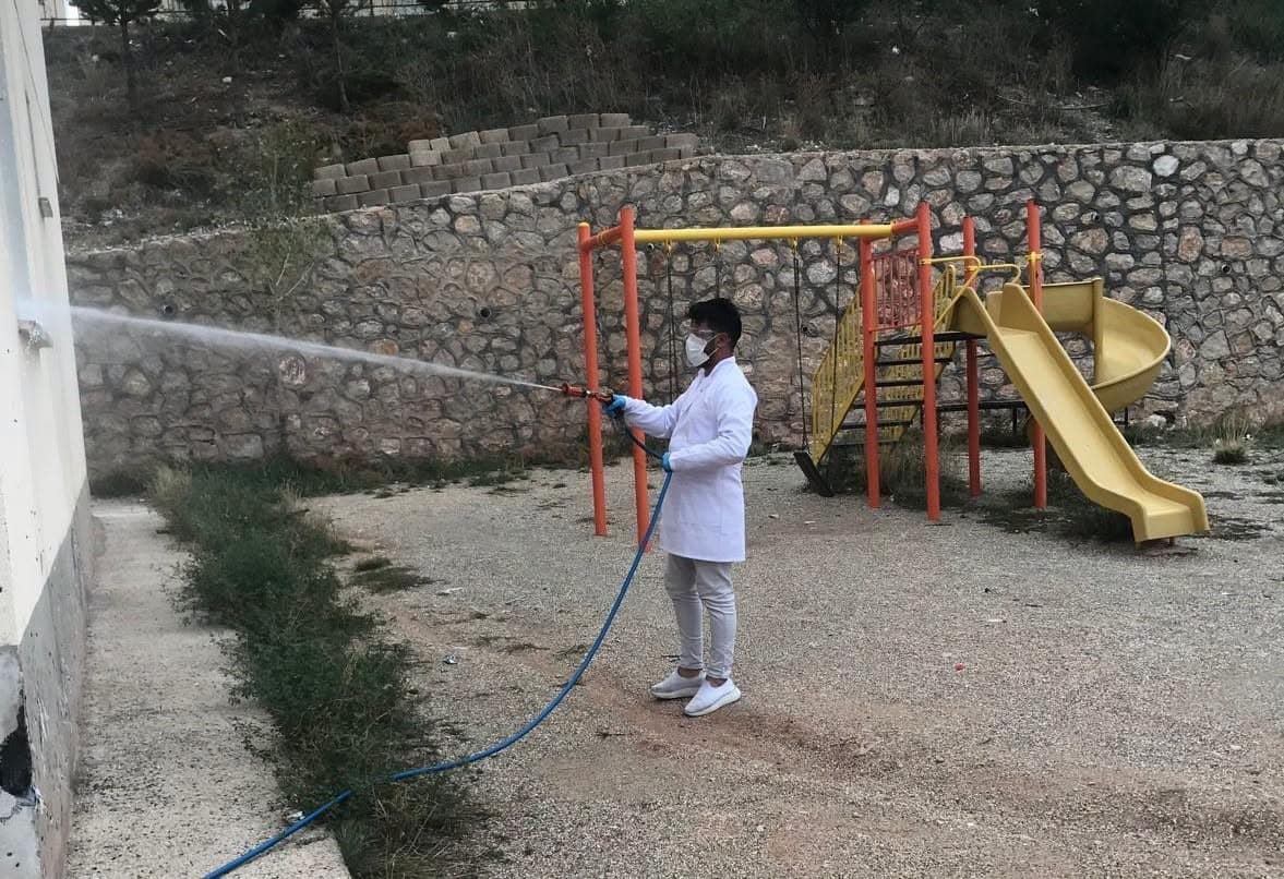 Böcek ve kemirgenlere karşı mücadele sürüyor