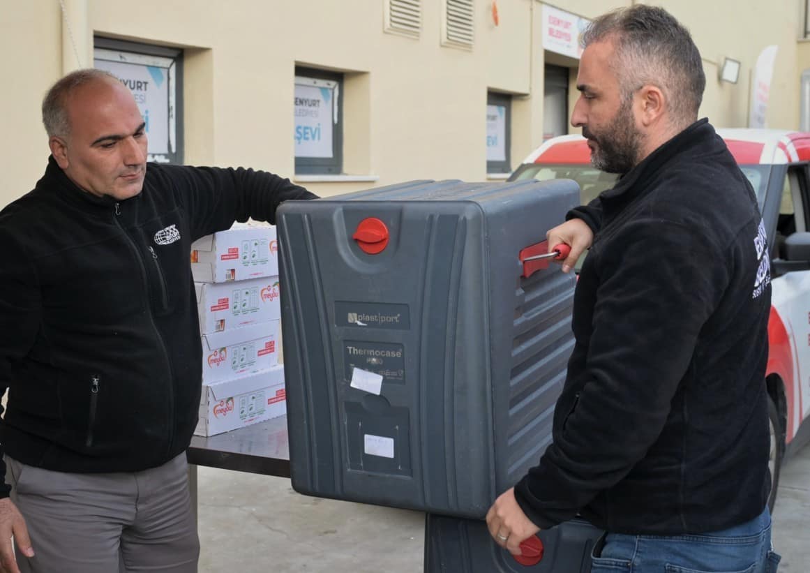 Esenyurt Belediyesi ekipleri, su baskınlarına karşı çalışmalarını yoğunlaştırdı