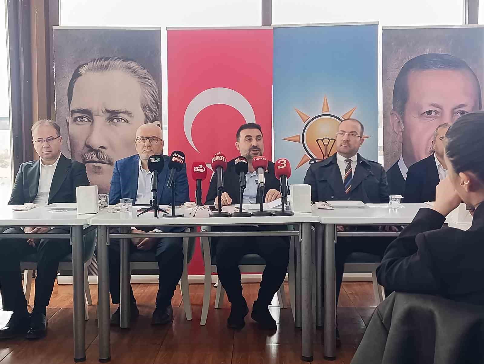 Kavak:"Bizim derdimiz koltuk değil, hizmettir"